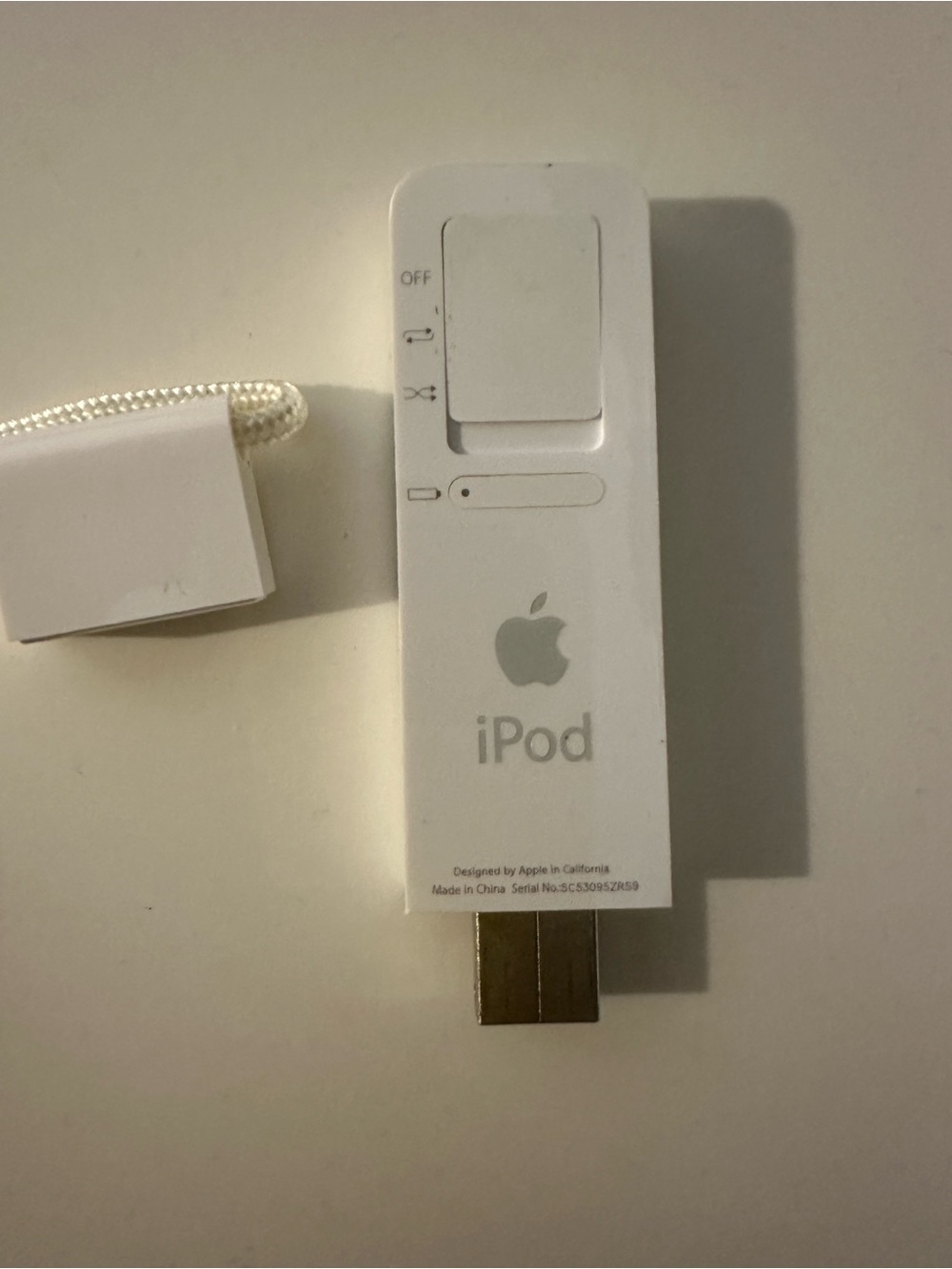Apple White iPod Shuffle 512MB